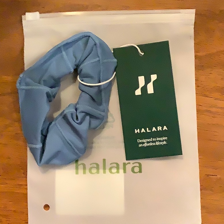 Halara Scrunchie